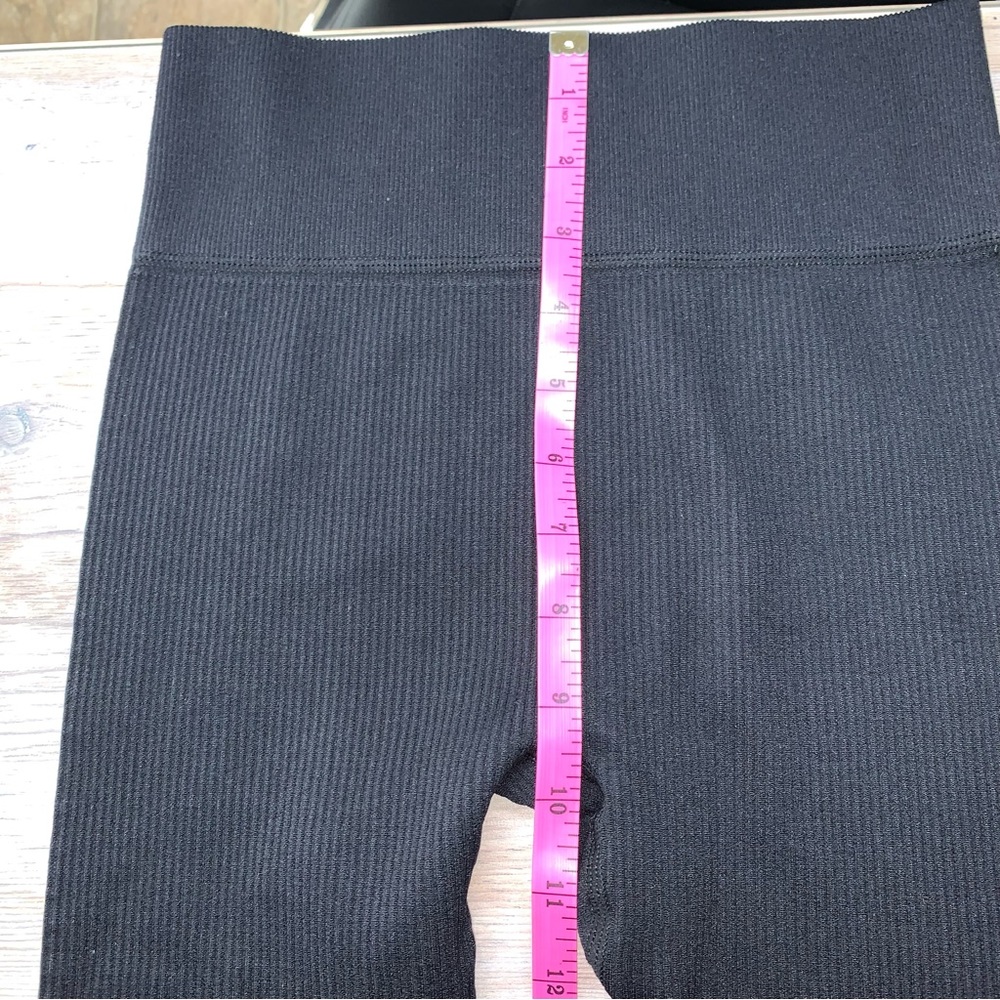 Black Ribbed Higher Rise Leggings - Picture 10 of 10